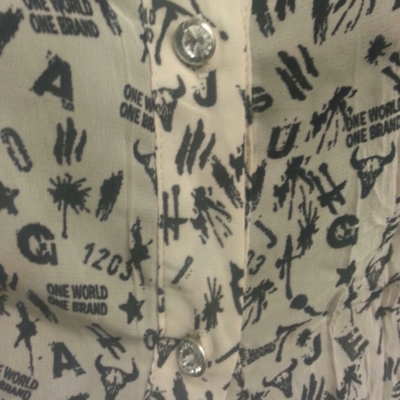 GUESS blouse - Picture 2 of 3