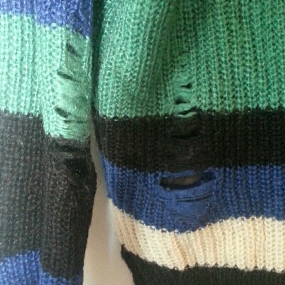 Sweater - Picture 2 of 3