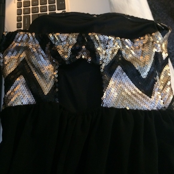 Homecoming dress - Picture 4 of 4