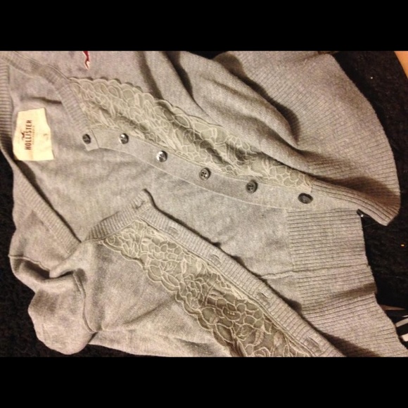 Hollister sweater