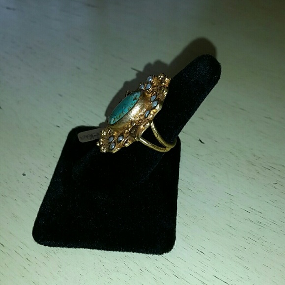 Ring - Picture 2 of 2
