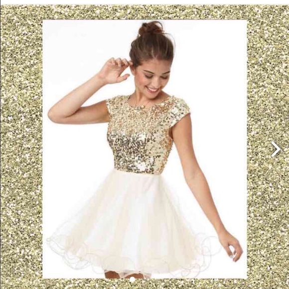 Formal gold dress. Never worn!