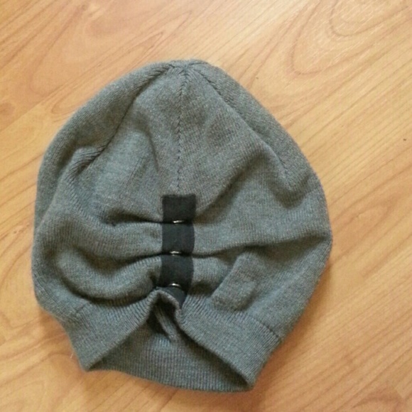 Beanie - Picture 2 of 3