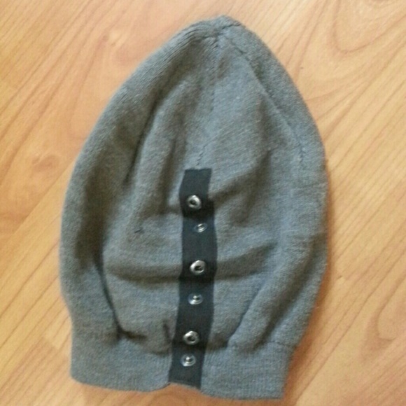 Beanie - Picture 3 of 3