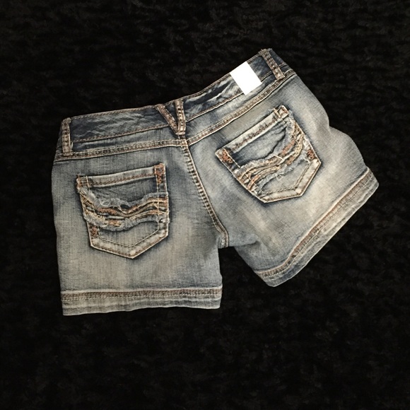 Maurice's jean shorts