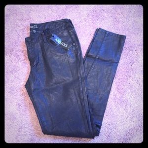 NEW Rockstar Faux Leather Skinnys