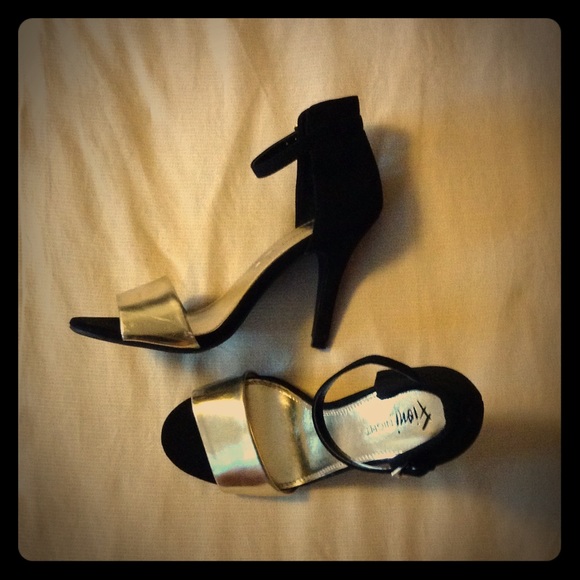 Black and Gold Ankle-Strap Sandal