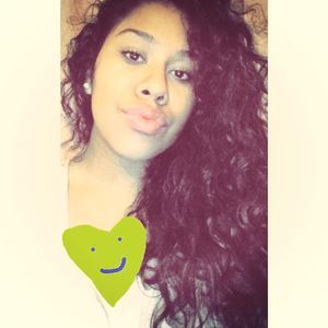 Meet your Posher, Leslye