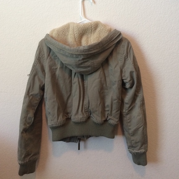 Winter jacket - Picture 2 of 3