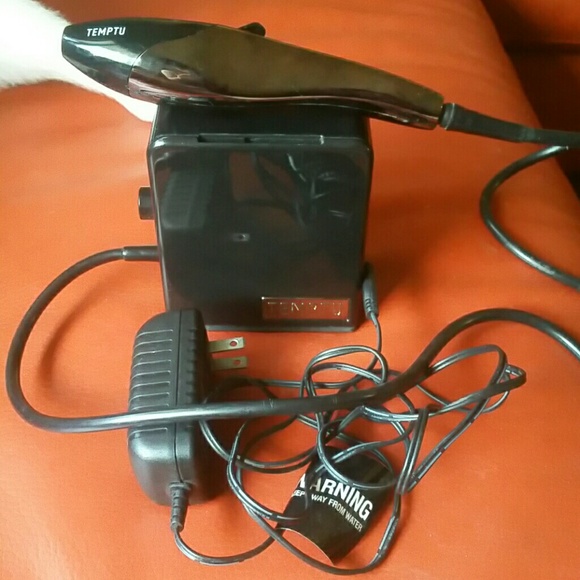 Temptu airbrush makeup pump