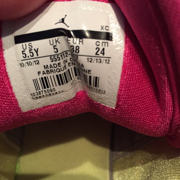 Jordan Sneakers - Picture 3 of 3