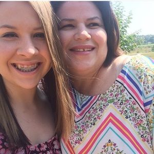 Meet your Posher, Leah