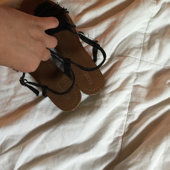 Sandals - Picture 2 of 3