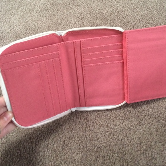 Wallet - Picture 3 of 4