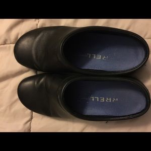 Merrell Black Slip-on Clogs