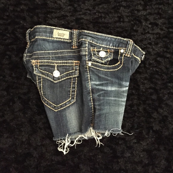 Arden B Jean shorts. Worn only once! - Picture 4 of 4