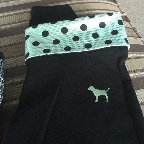 Two Pair VS PINK Yoga Leggings - Picture 3 of 4