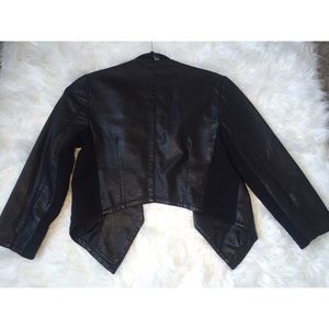 Forever 21 Jackets & Coats - Crop Faux Leather jacket Forever 21 Jackets & Coats - Crop Faux Leather jacket