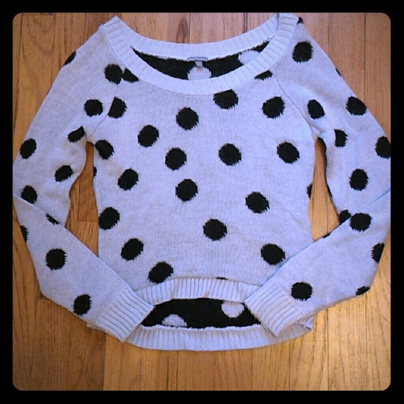 Blue sweater with black polka dots! - Picture 1 of 4
