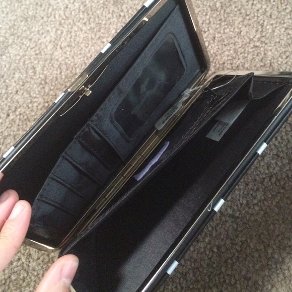 NEW Cross Wallet - Picture 3 of 4