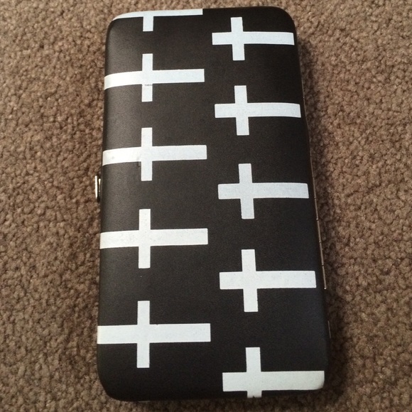 NEW Cross Wallet - Picture 4 of 4