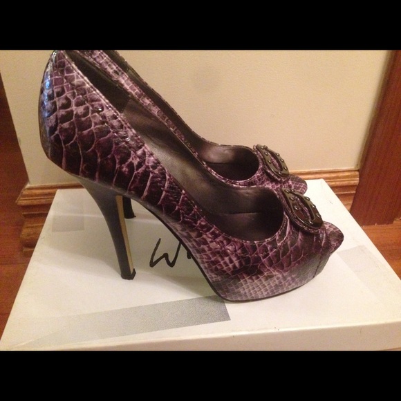 Pumps - Picture 2 of 2