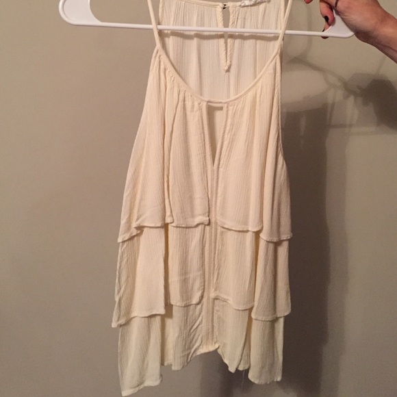 cream flowy top