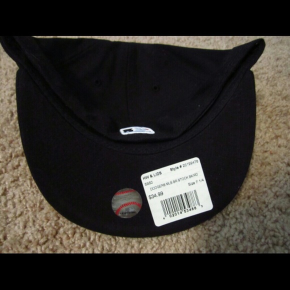 LA Dodgers Fitted Cap - Picture 2 of 2