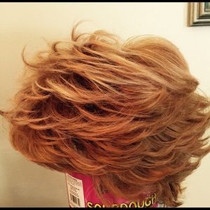STRAWBERRY BLONDE WIG W BLONDE HIGHLIGHTS/awesome!