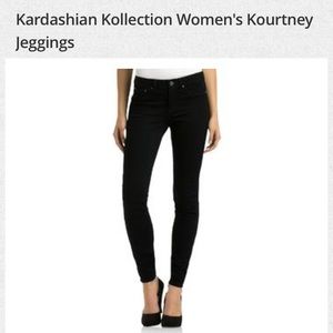 Kardashian Kollection Kourtney Jeggings
