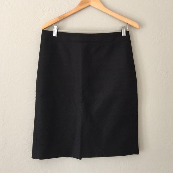 Pre-LOVED J Crew No. 2 black pencil skirt sz 8