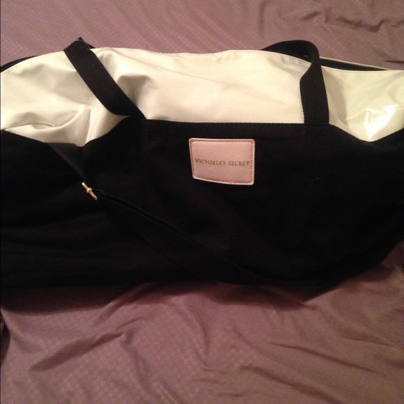 Victoria secret travel bag, really big never used