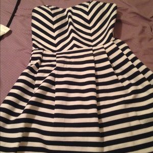 Forever 21 strapless stripe dress never worn