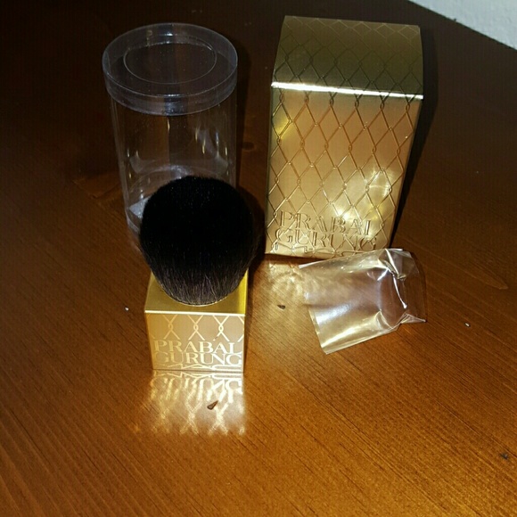 MAC PRABAL  GURUNG KABUKI BRUSH @etagurl89