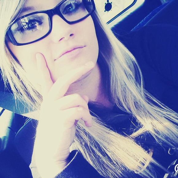 Meet your Posher, Serenitty