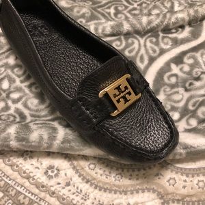 Tory Burch black Kendrick driving moc, size 6.5