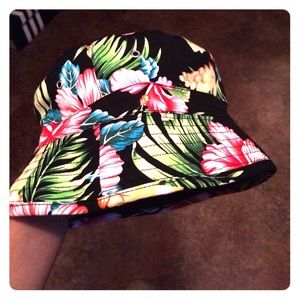 Urban pipeline bucket hat