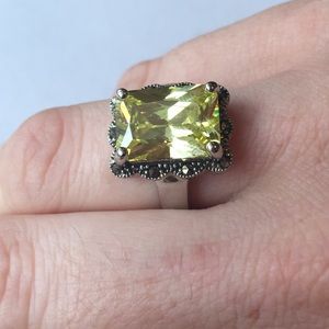 .925 Silver Ring with Bright Green Stone