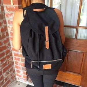 VS BLACK BACKPACK