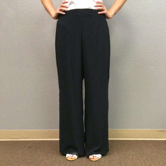 Cute dress pants.