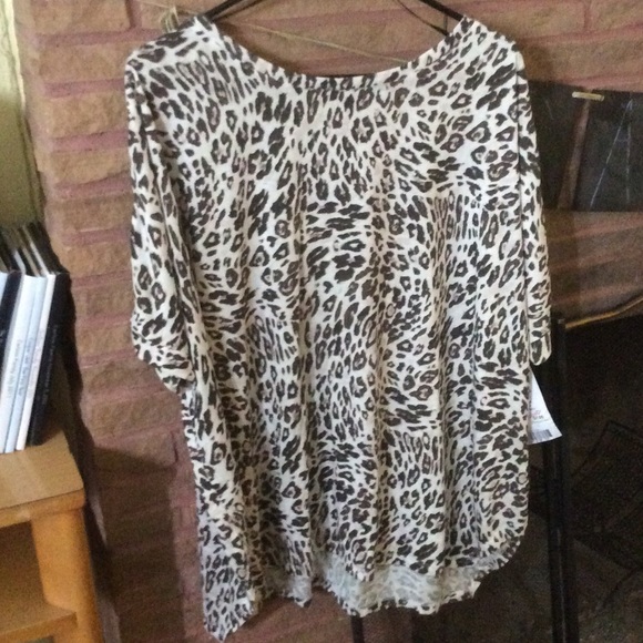 H&M Leopard tee conscious collection