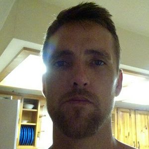 Meet your Posher, Dustin