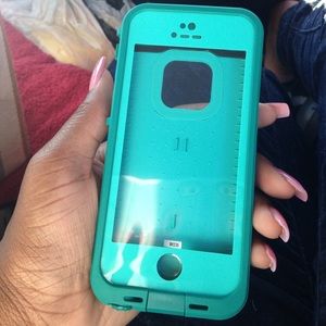 Authentic iPhone 5s lifeproof case
