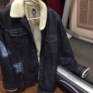 Woman's gap fur jacket like new!