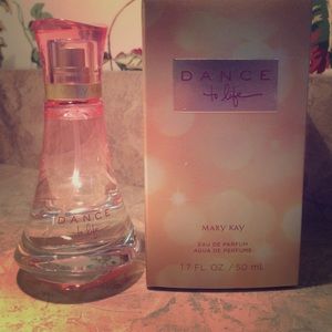 Special-Edition Mary Kay® Dance to Life® Perfume