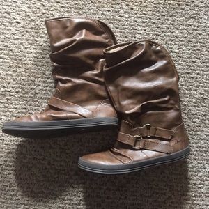 Brown faux fur boots size 6
