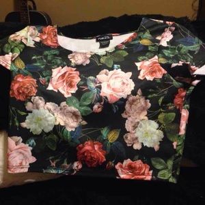 Rose crop top, size medium,