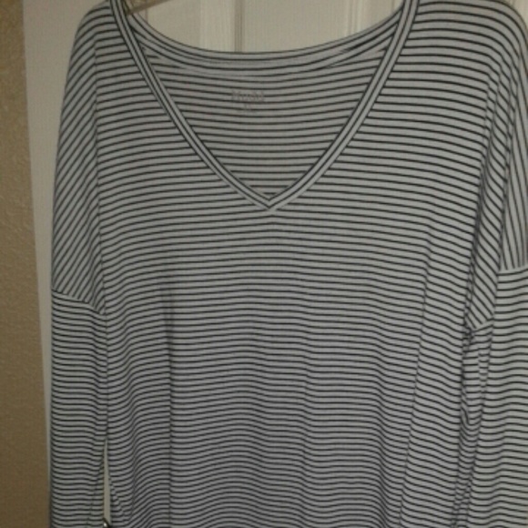 "Brandy melville" long sleeve shirt
