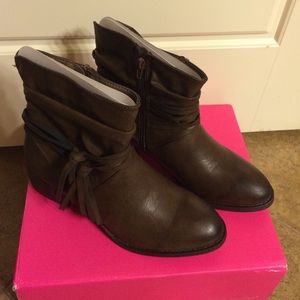 Brown Ankle boots-Brand new