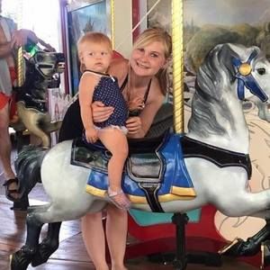 Meet your Posher, Holly